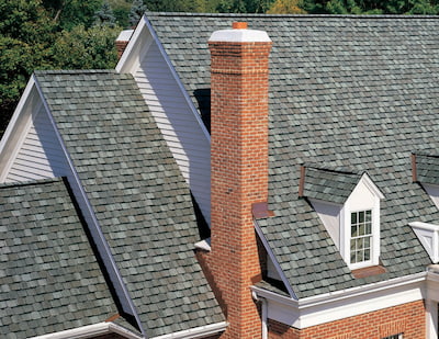Grand Manor shingles on a house