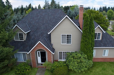 Windsor Scotchgard shingles on a house