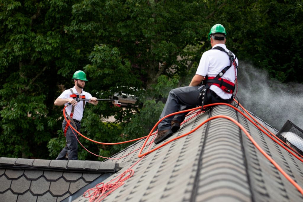 North Carolina Roof Maxx dealer Ben Esposito shows how easy it is to have your roof treated with Roof Maxx.