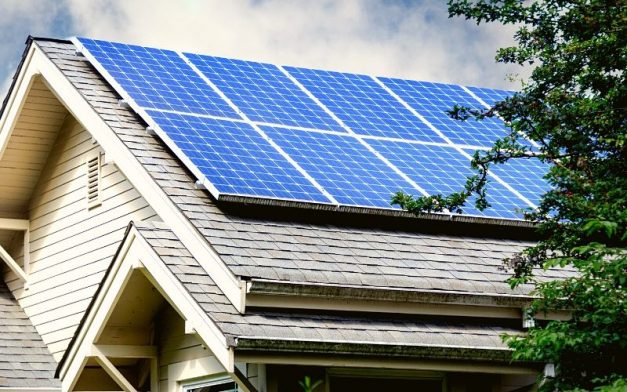 does california offer a credit for solar roofs