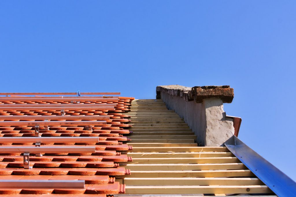 wood shingle installation